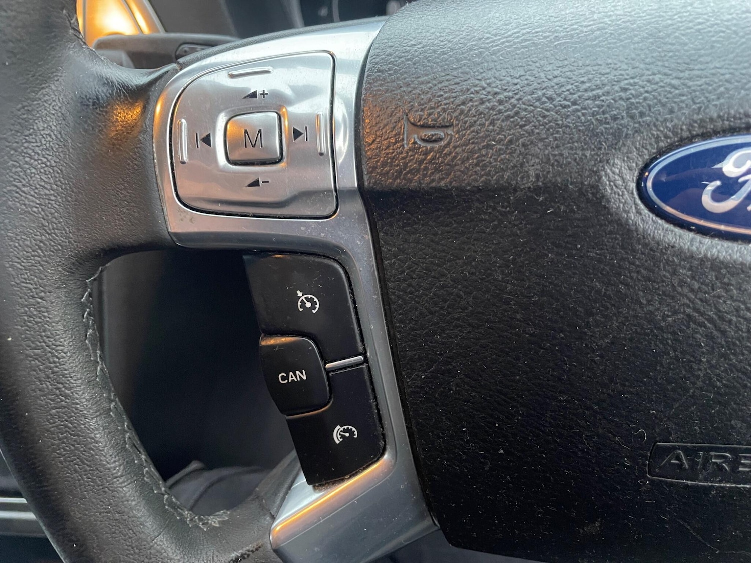 Used Ford Mondeo 2010 for sale - 76850476: Photo 30