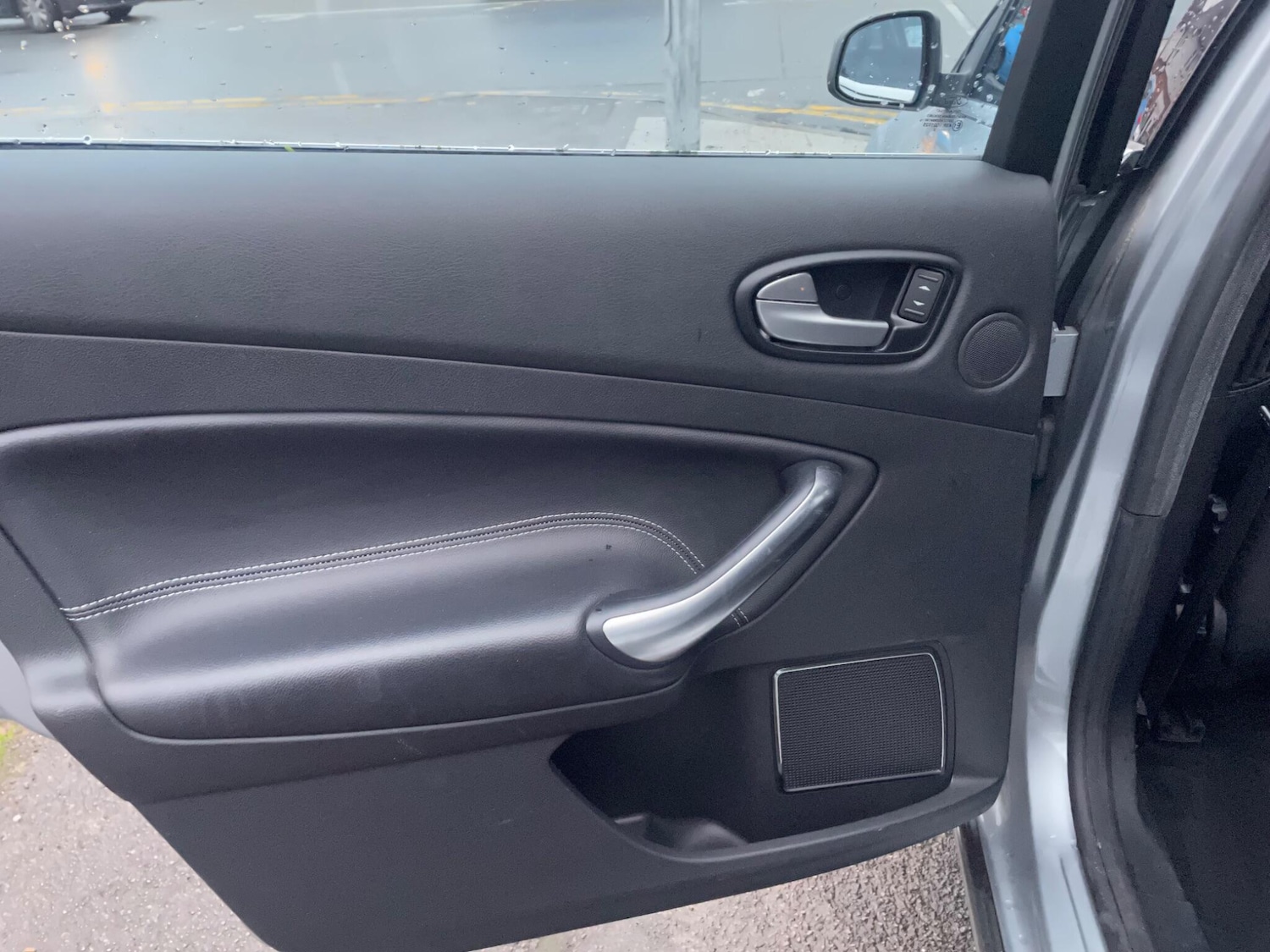 Used Ford Mondeo 2010 for sale - 76850476: Photo 39