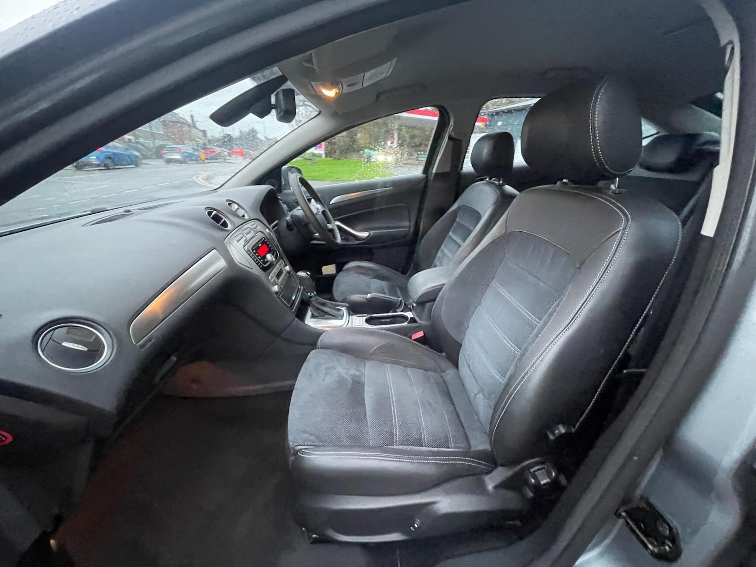 Used Ford Mondeo 2010 for sale - 76850476: Photo 55