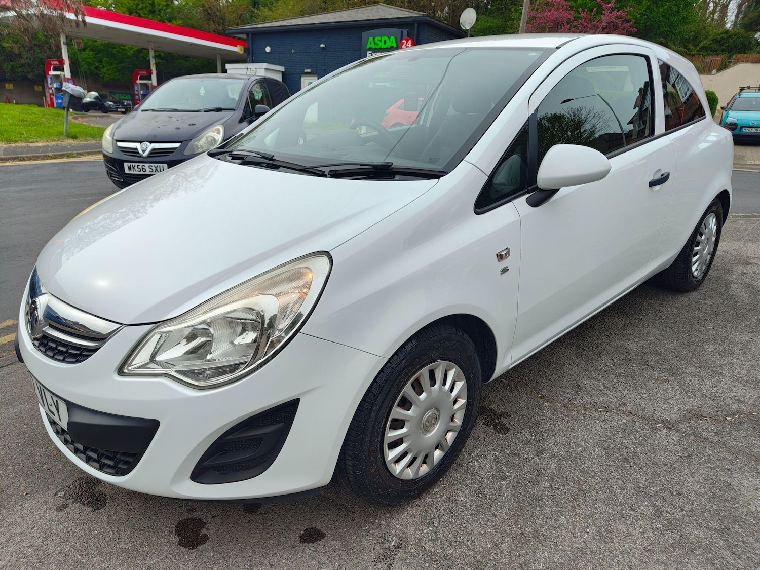 Used Vauxhall Corsa 2012 for sale - 78184830: Photo 3