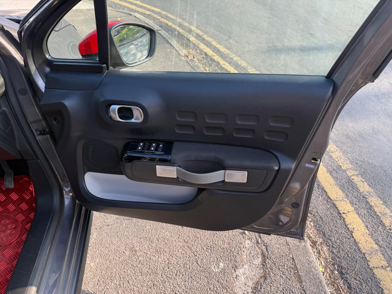 Vehicle 25