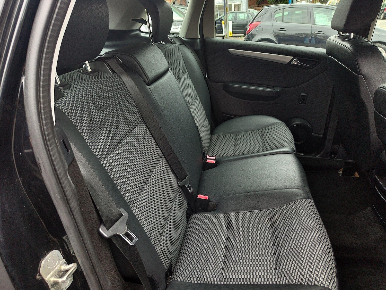 Used Mercedes-Benz B Class 2009 for sale - 78171525: Photo 28