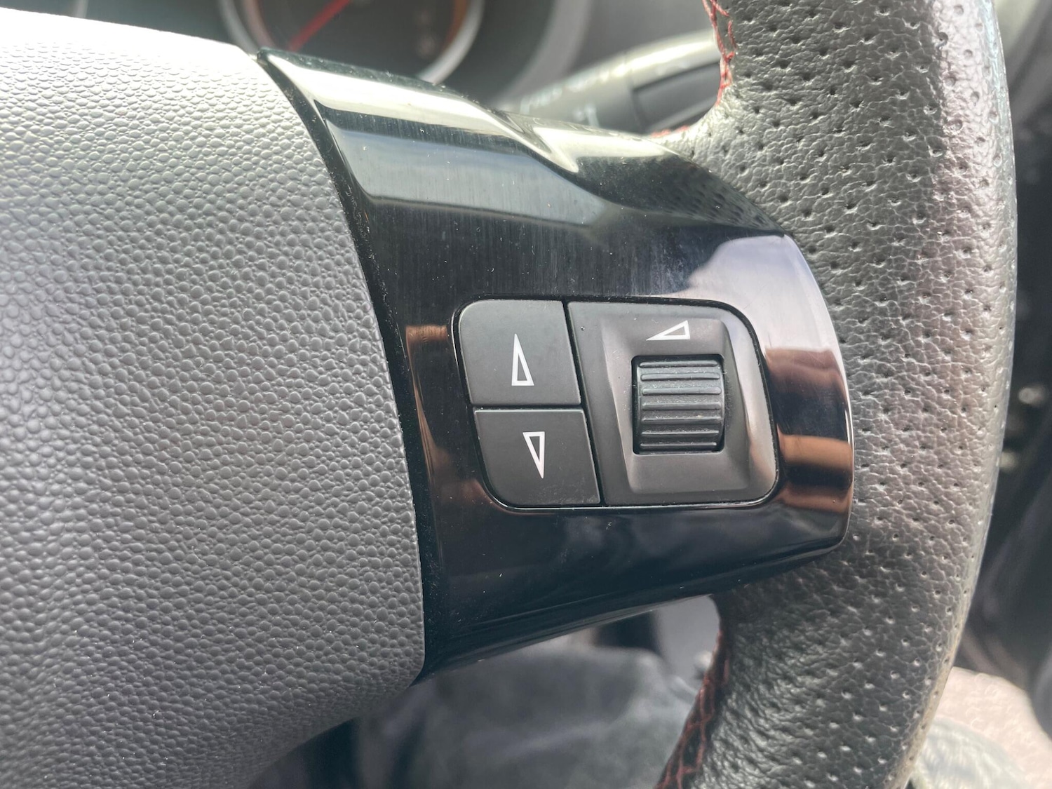 Used Vauxhall Corsa 2011 for sale - 77537417: Photo 34