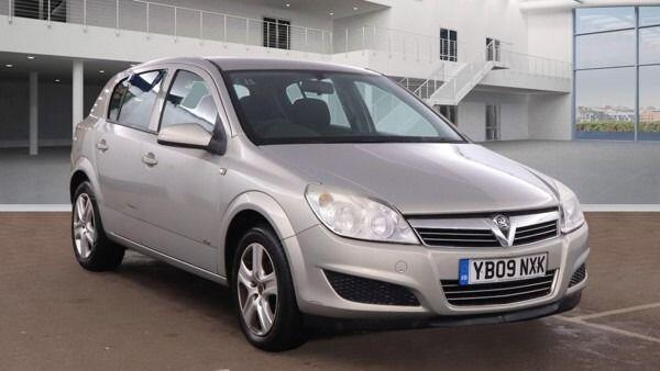 Used Vauxhall Astra 2009 for sale - 76990888: Photo 1