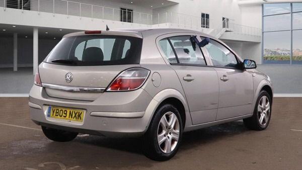 Used Vauxhall Astra 2009 for sale - 76990888: Photo 11