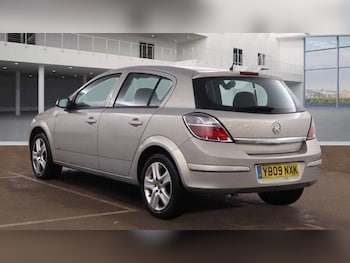 Used Vauxhall Astra 2009 for sale - 76990888: Photo