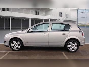 Used Vauxhall Astra 2009 for sale - 76990888: Photo
