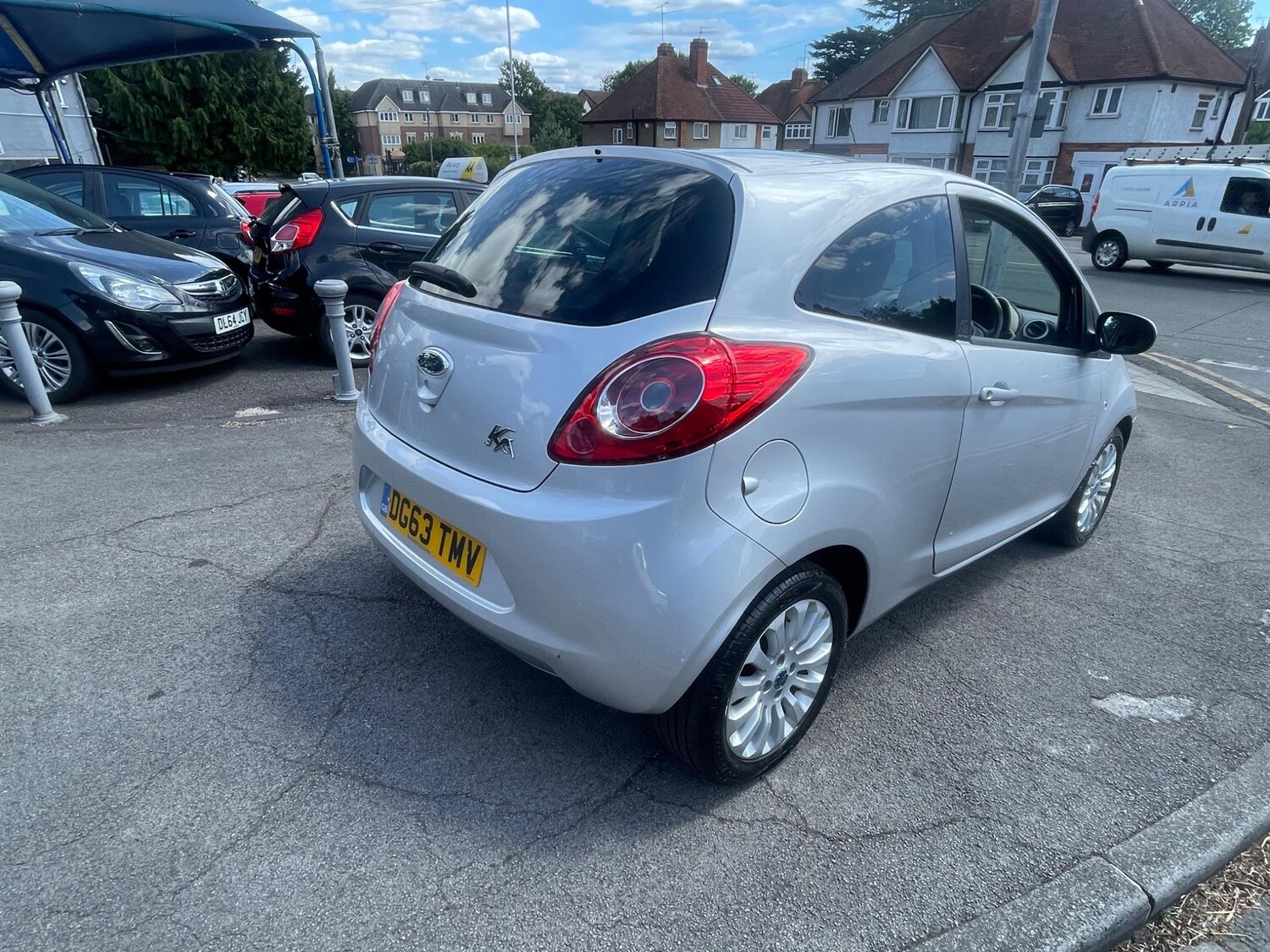 Vehicle 28