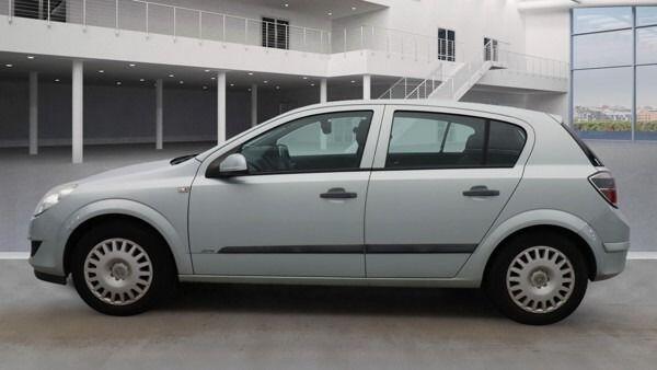 Used Vauxhall Astra 2009 for sale - 76742807: Photo 10