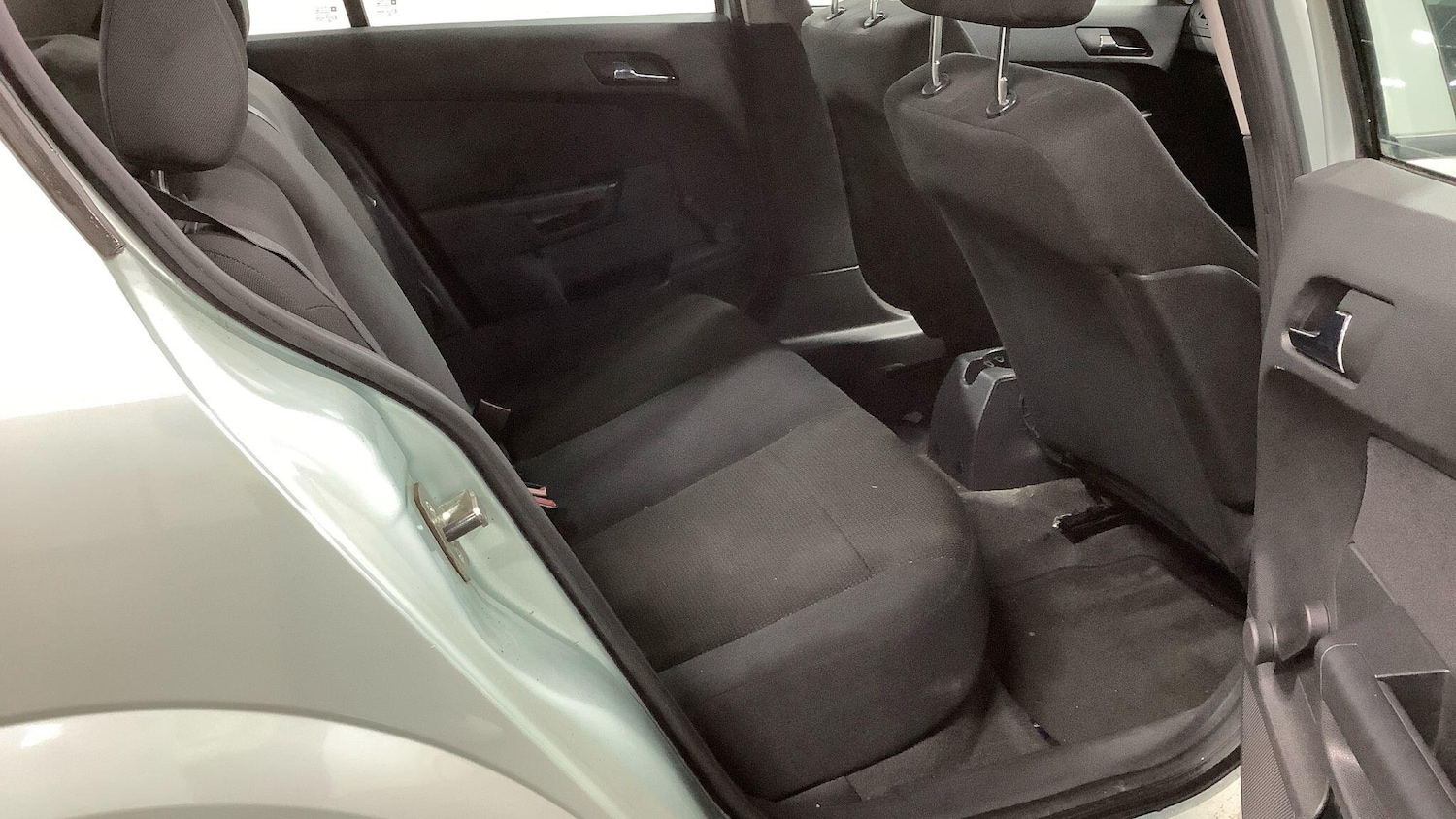 Used Vauxhall Astra 2009 for sale - 76742807: Photo 30