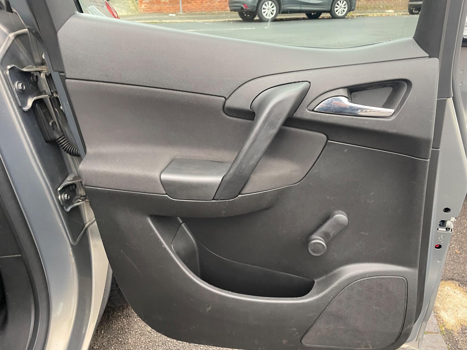 Used Vauxhall Meriva 2010 for sale - 77658865: Photo 30