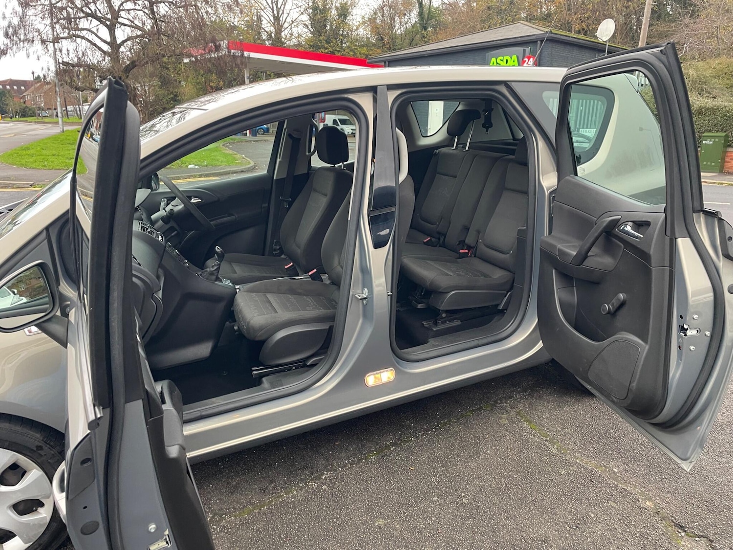 Used Vauxhall Meriva 2010 for sale - 77658865: Photo 54