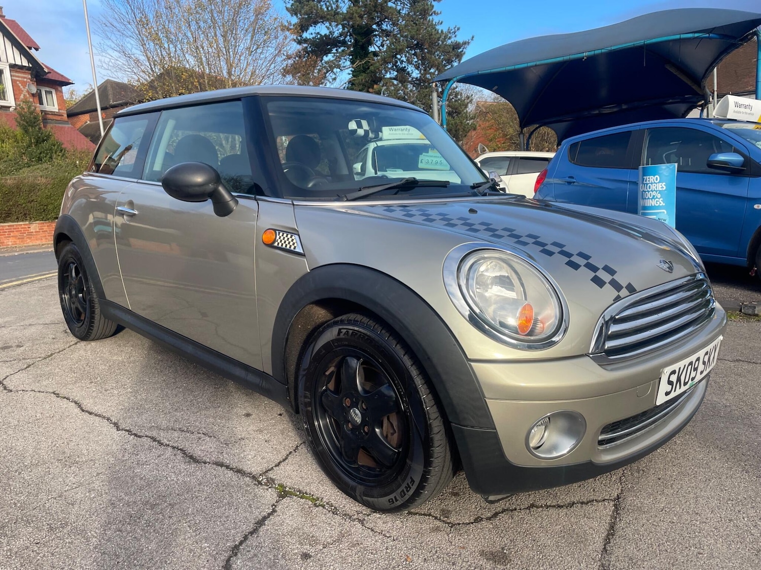 Used MINI Hatch 2009 for sale - 76633311: Photo 1