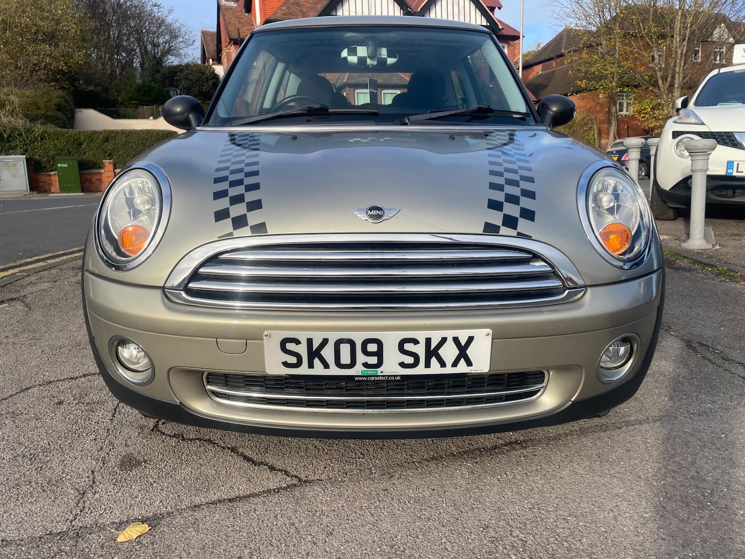 Used MINI Hatch 2009 for sale - 76633311: Photo 2