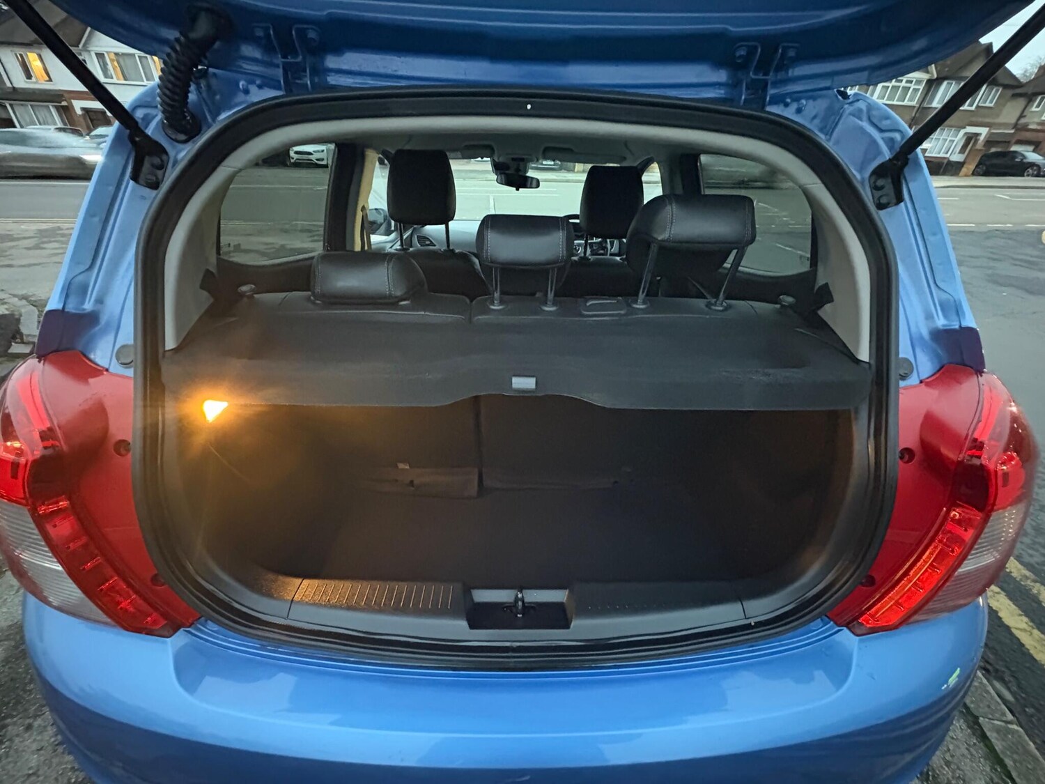 Used Vauxhall Viva 2015 for sale - 76538202: Photo 57