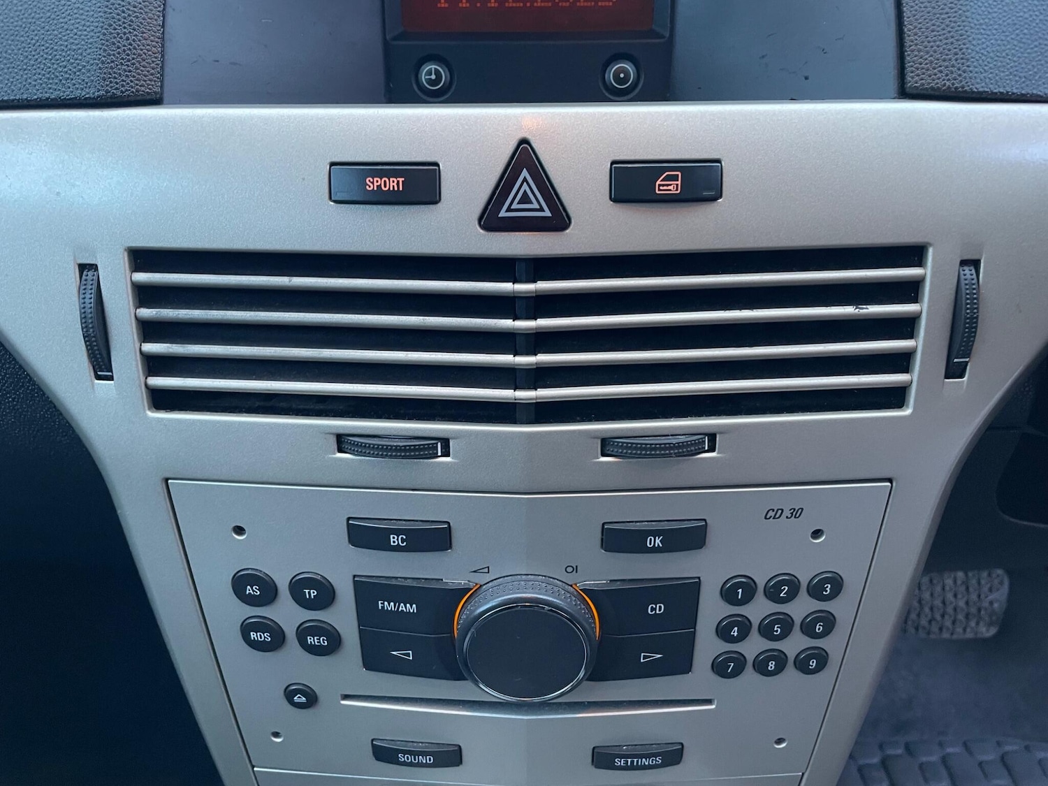 Used Vauxhall Astra 2008 for sale - 76886340: Photo 71