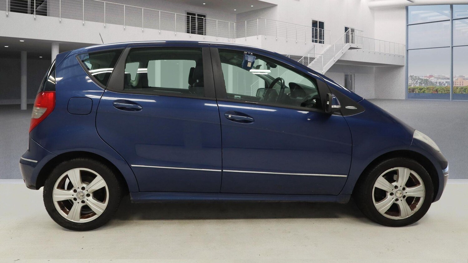 Used Mercedes-Benz A-Class for sale - 76976335: Photo 11