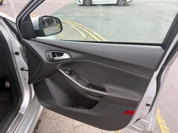 Used Ford Focus 2017 for sale - 75431155: Photo 30