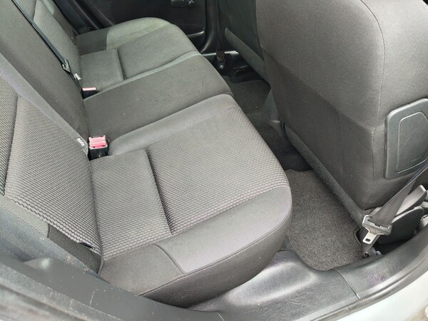 Used Peugeot 207 2010 for sale - 76214078: Photo 25