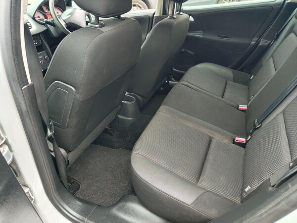 Used Peugeot 207 2010 for sale - 76214078: Photo 29
