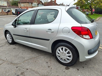 Used Peugeot 207 2010 for sale - 76214078: Photo 4