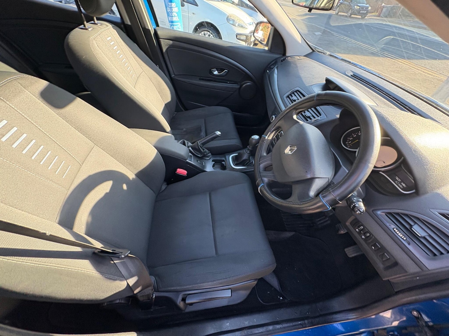 Used Renault Megane 2011 for sale - 77143022: Photo 22