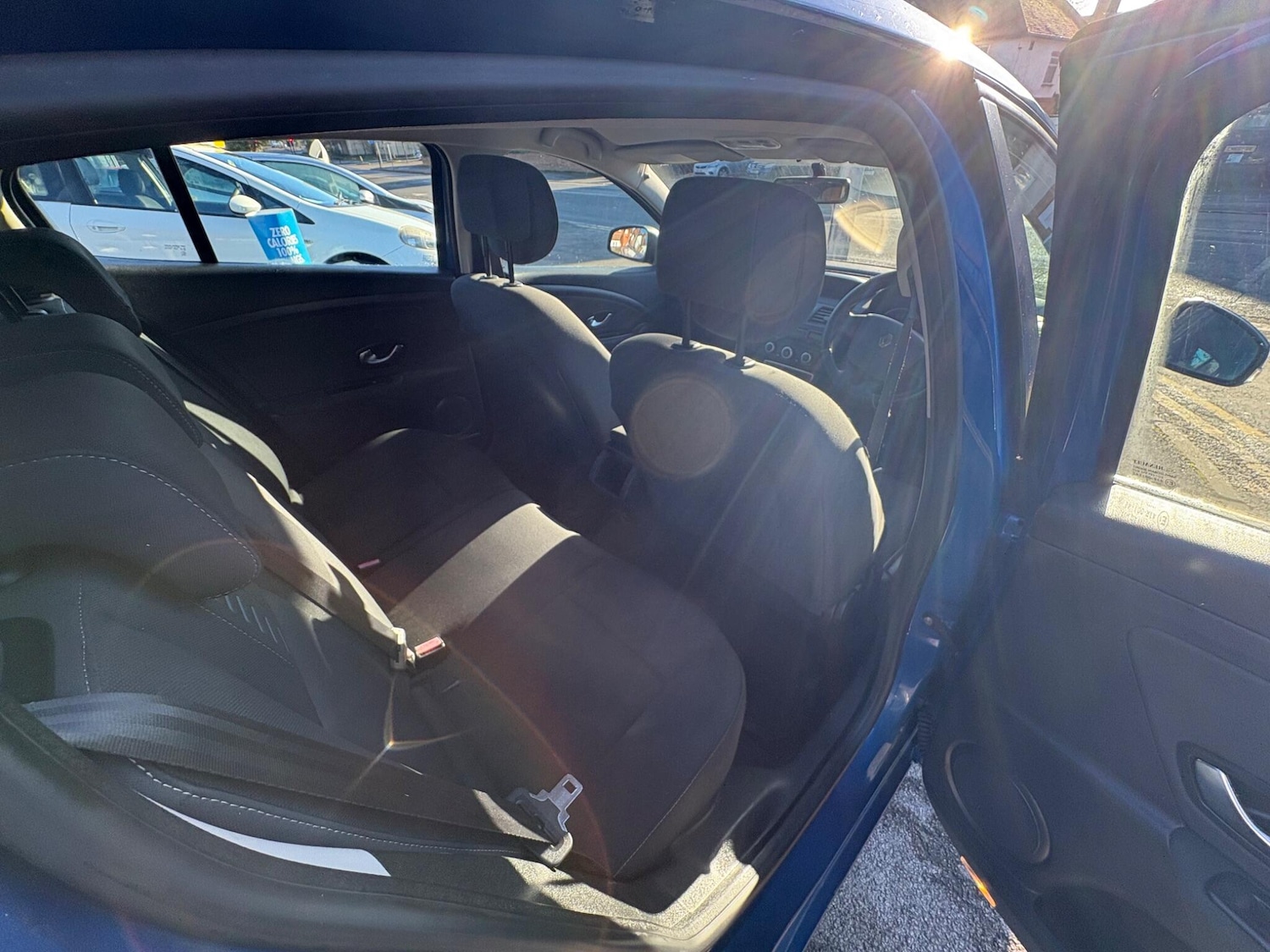 Used Renault Megane 2011 for sale - 77143022: Photo 35