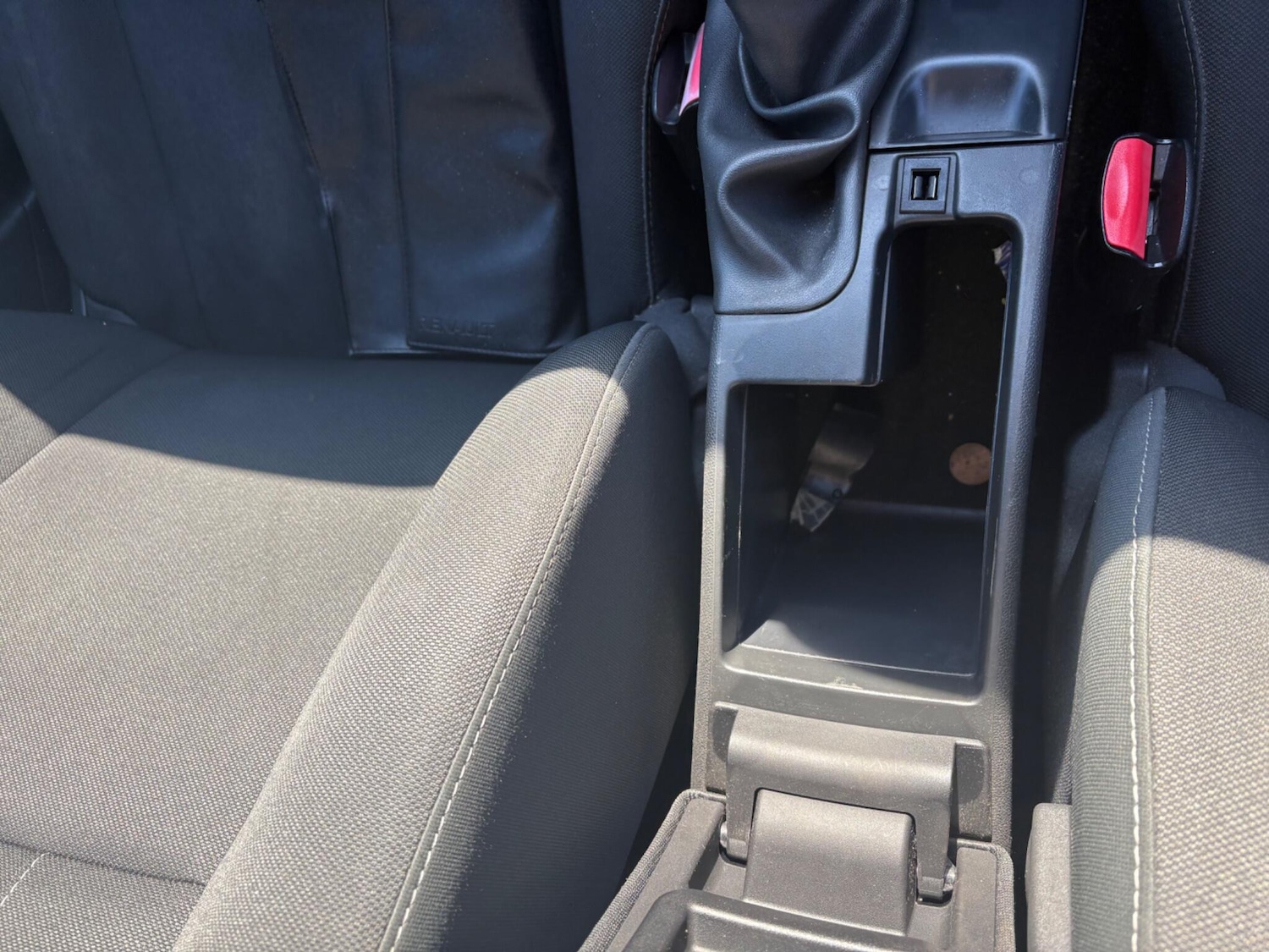 Used Renault Megane 2011 for sale - 77143022: Photo 39