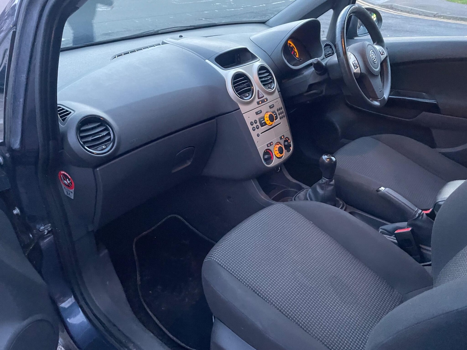 Used Vauxhall Corsa 2010 for sale - 77376983: Photo 18