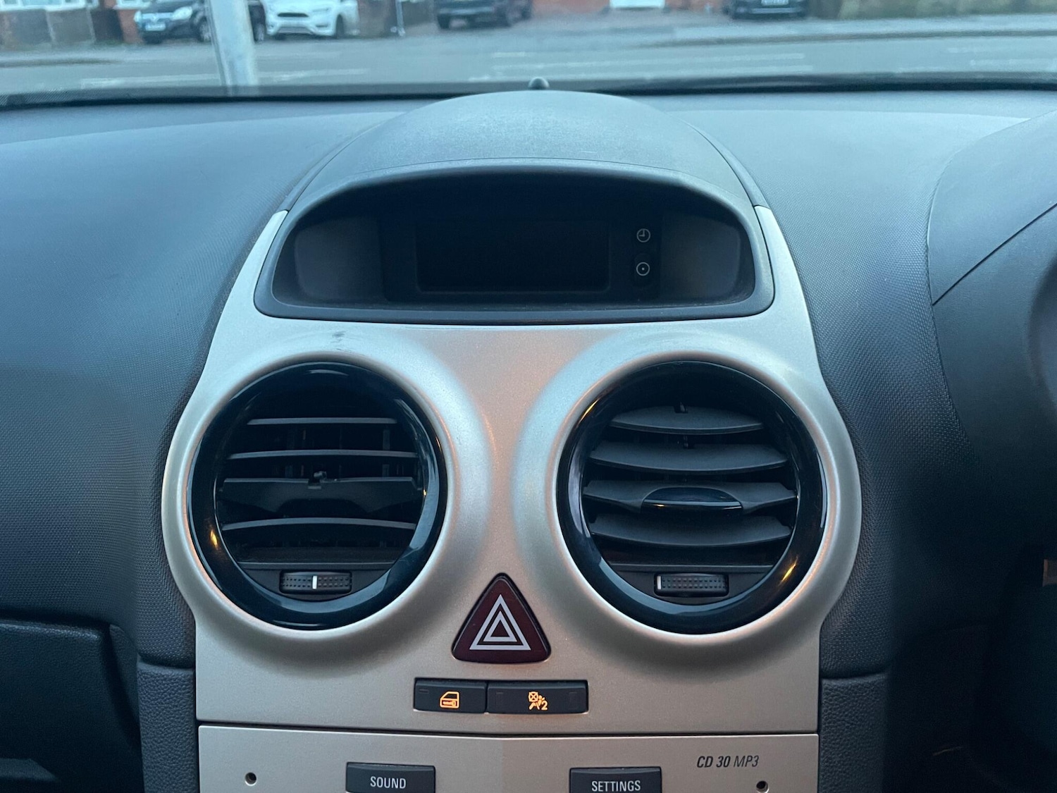 Used Vauxhall Corsa 2010 for sale - 77376983: Photo 32