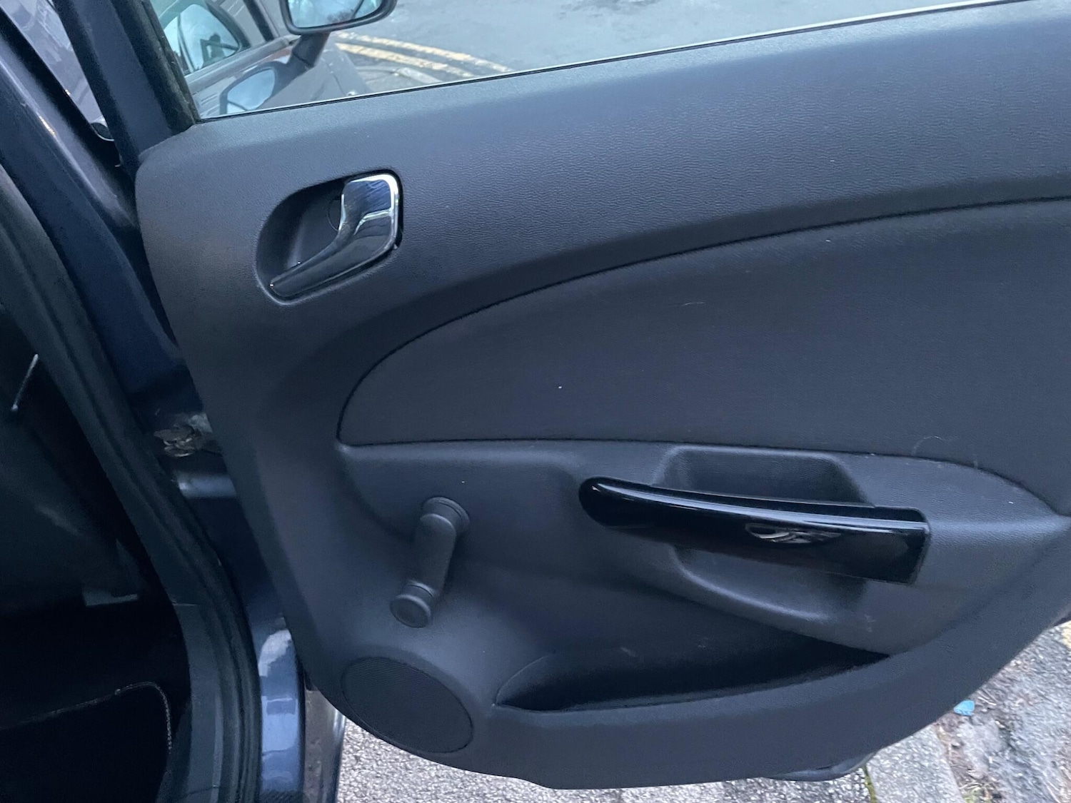 Used Vauxhall Corsa 2010 for sale - 77376983: Photo 34