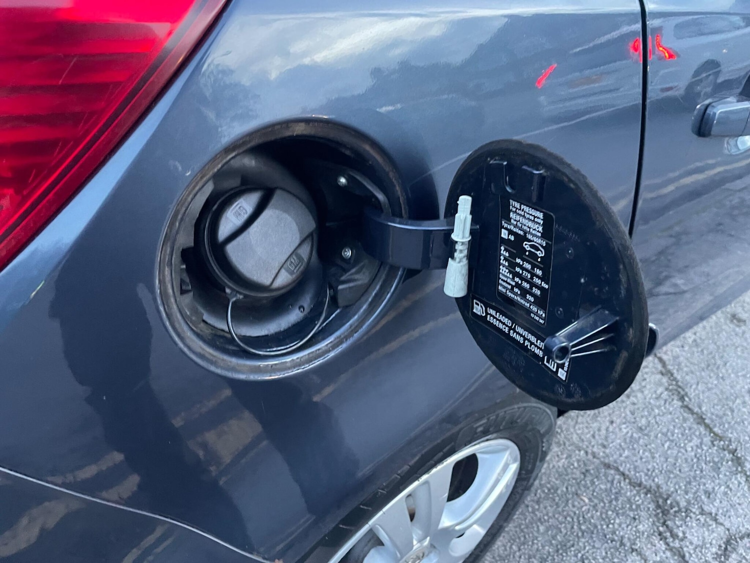 Used Vauxhall Corsa 2010 for sale - 77376983: Photo 35