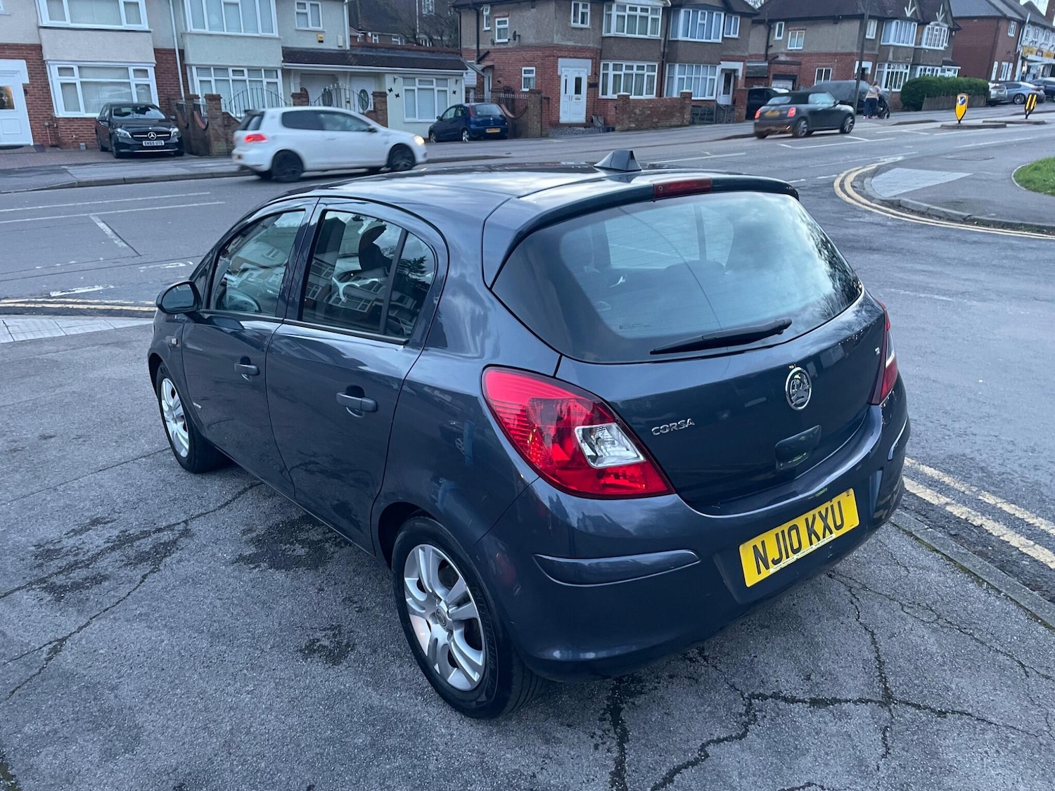 Used Vauxhall Corsa 2010 for sale - 77376983: Photo 4