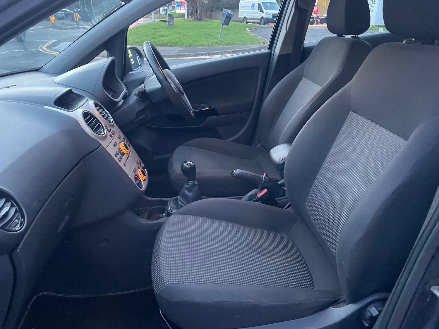 Used Vauxhall Corsa 2010 for sale - 77376983: Photo 50