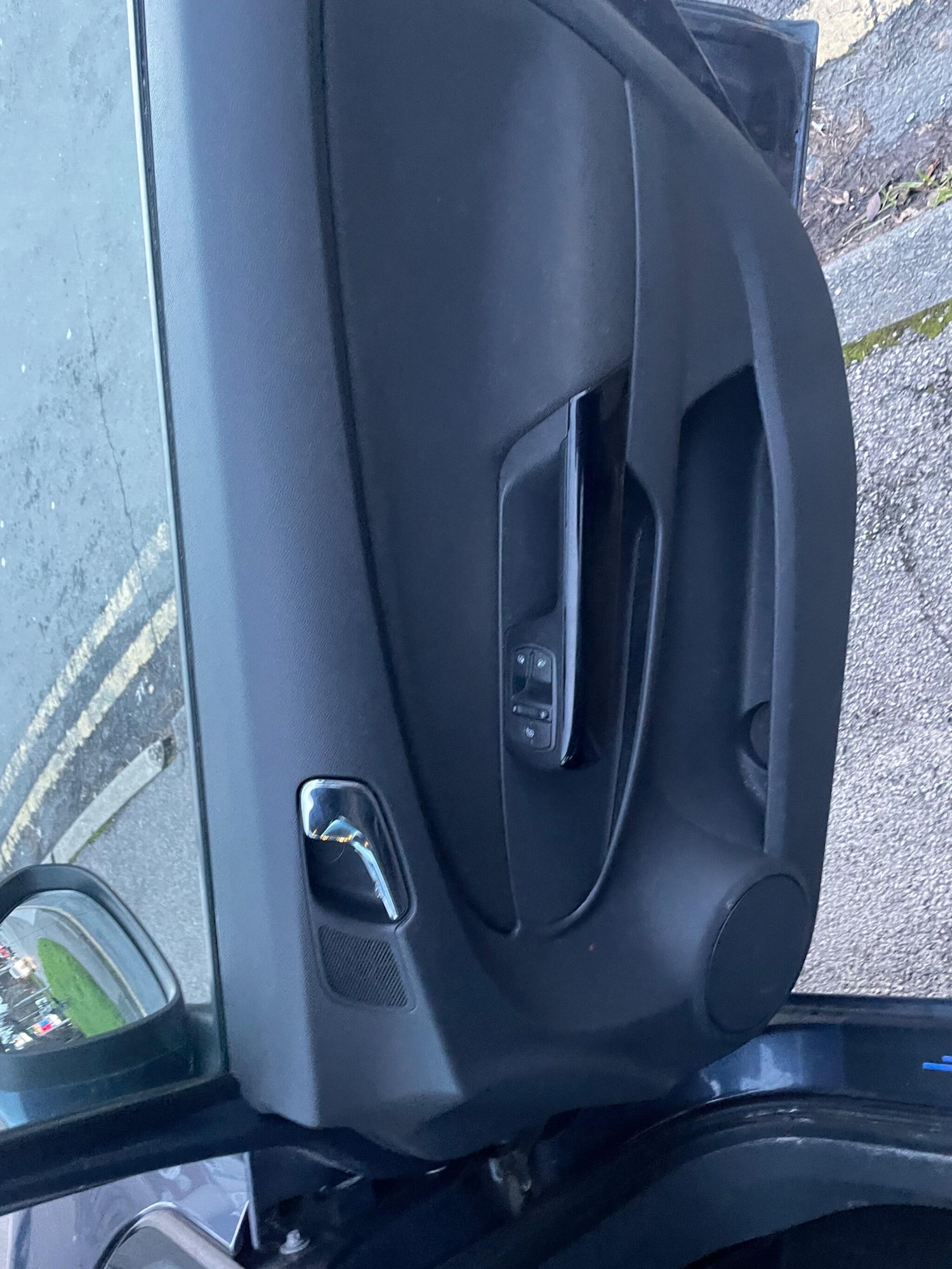 Used Vauxhall Corsa 2010 for sale - 77376983: Photo 75