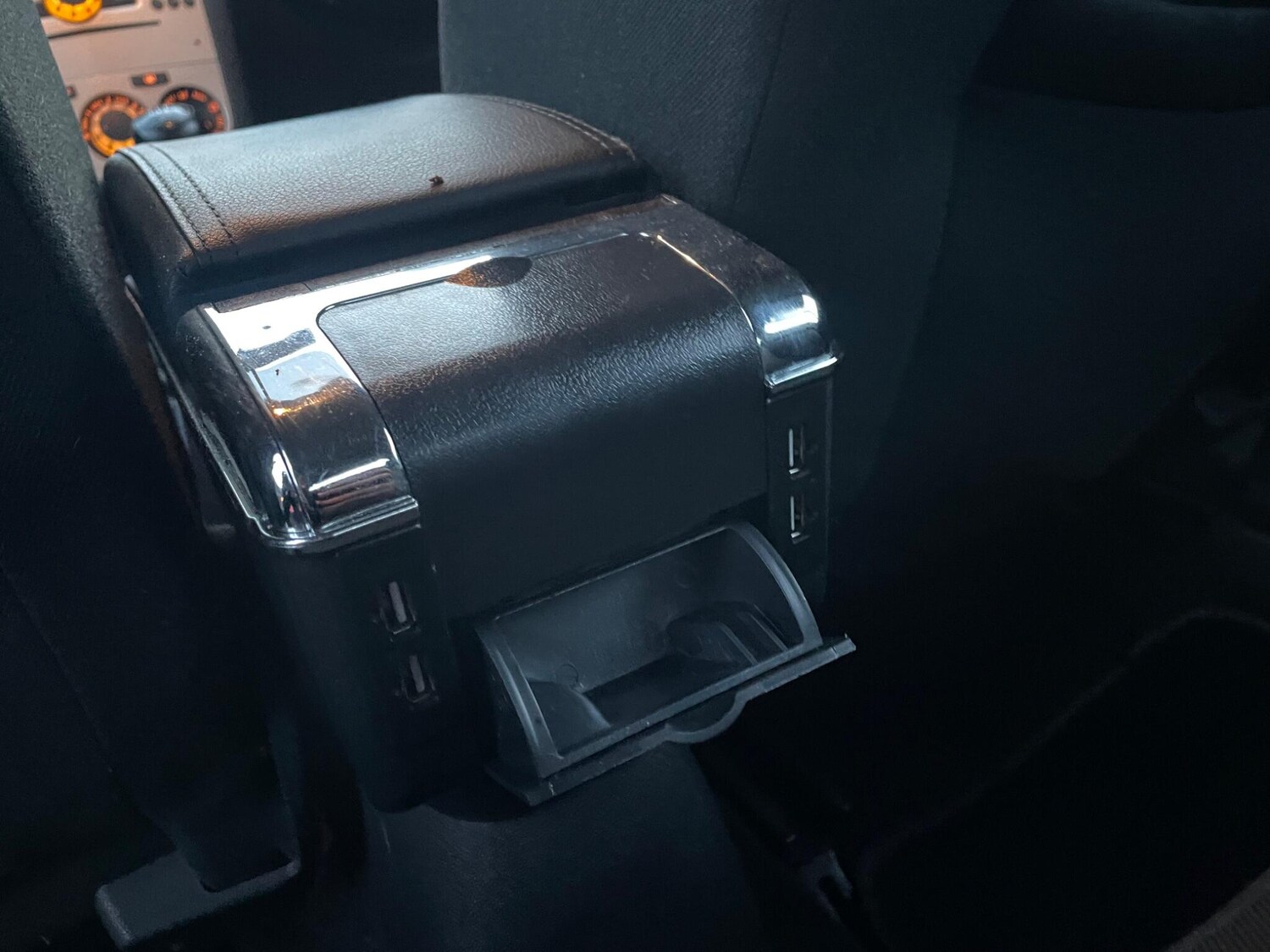 Used Vauxhall Corsa 2010 for sale - 77376983: Photo 78