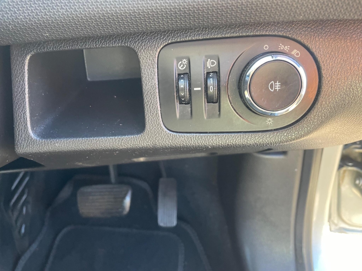 Used Vauxhall Meriva 2013 for sale - 76742845: Photo 29