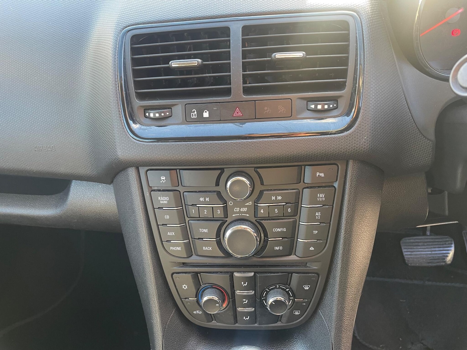 Used Vauxhall Meriva 2013 for sale - 76742845: Photo 30