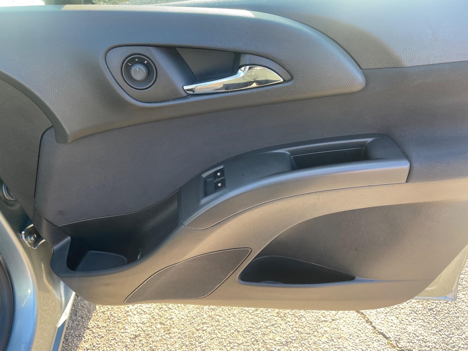 Used Vauxhall Meriva 2013 for sale - 76742845: Photo 31