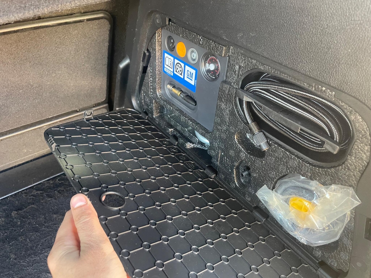 Used Vauxhall Meriva 2013 for sale - 76742845: Photo 55