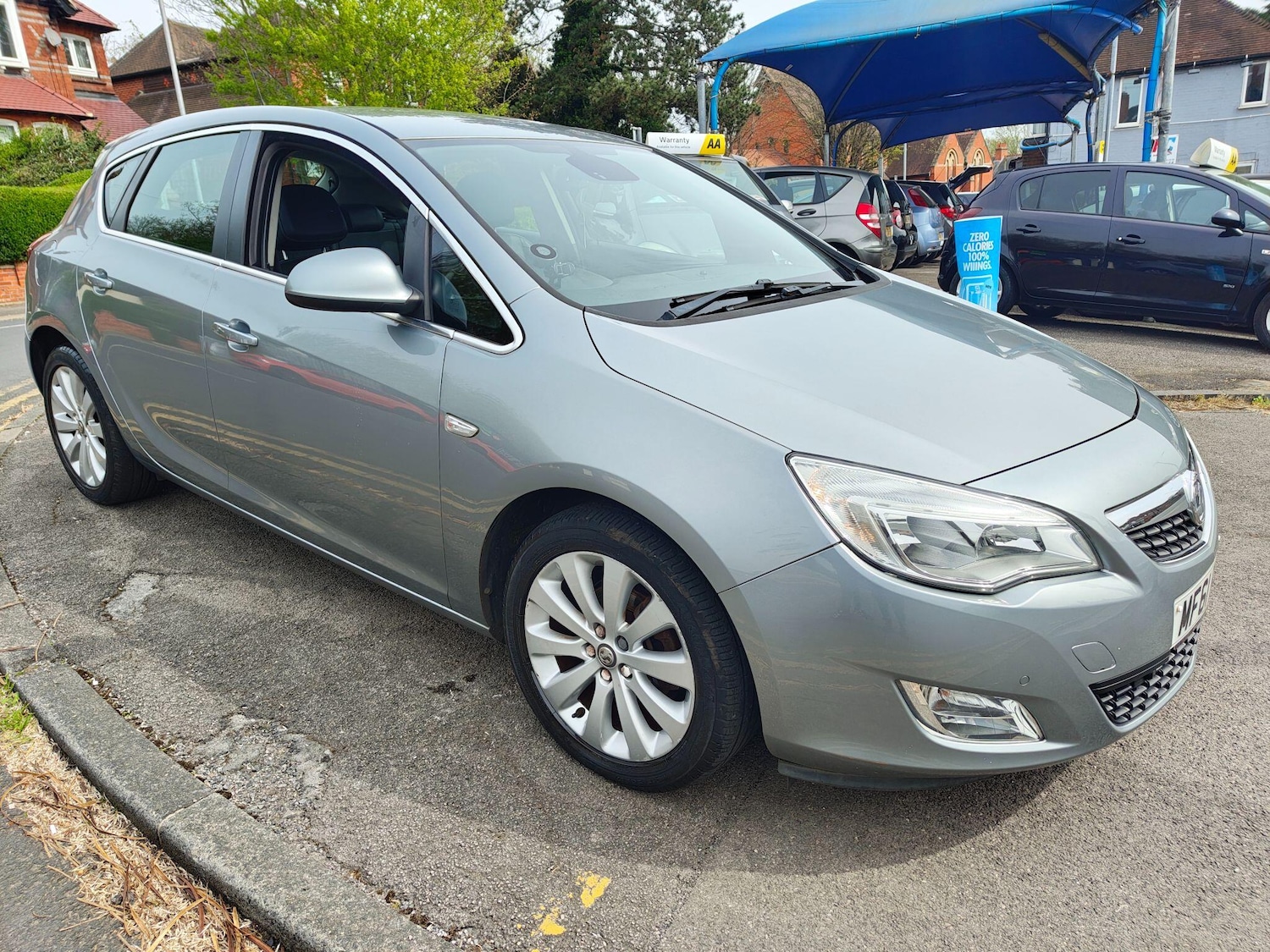 Used Vauxhall Astra 2011 for sale - 78184177: Photo 2