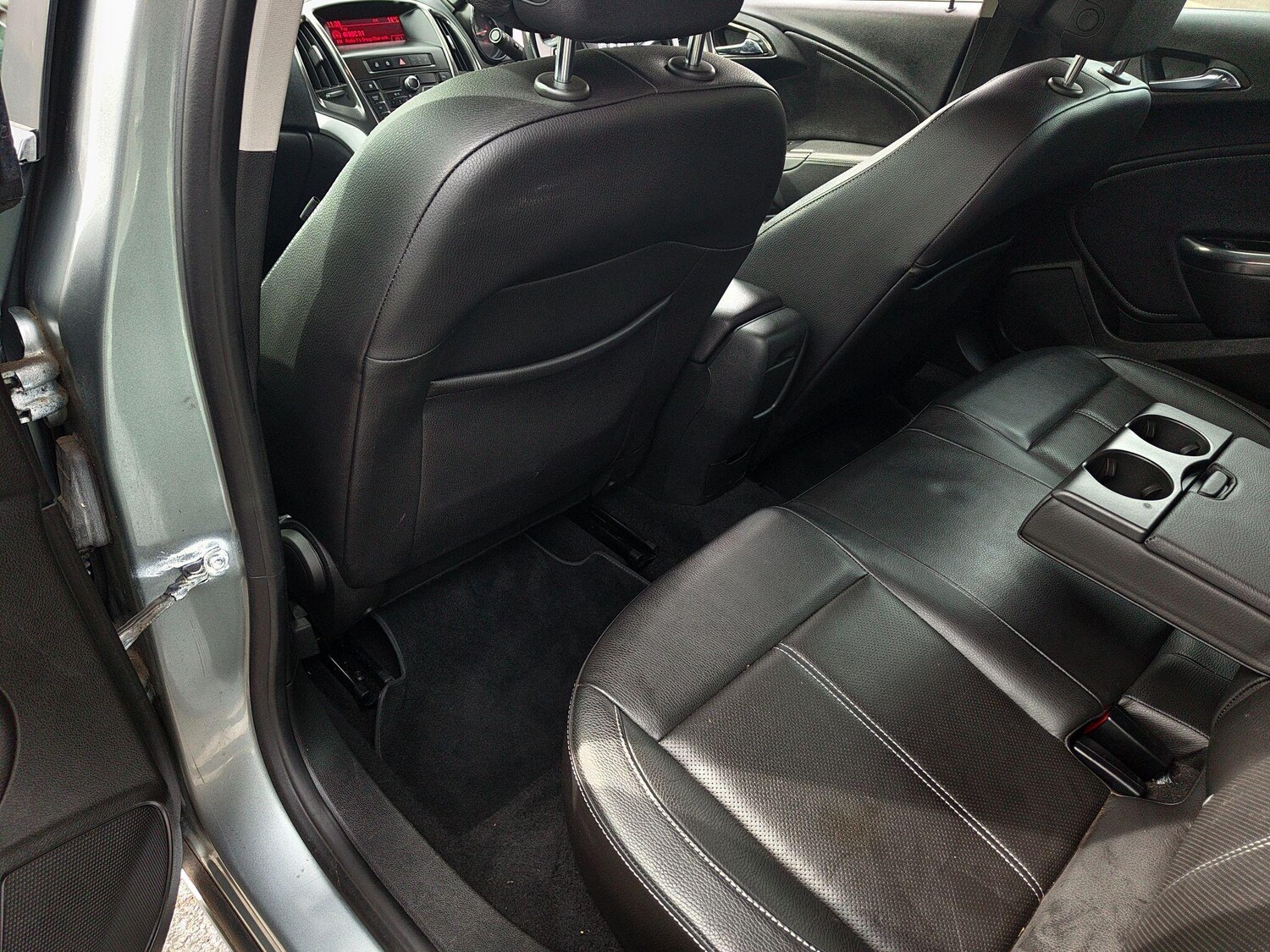 Used Vauxhall Astra 2011 for sale - 78184177: Photo 30