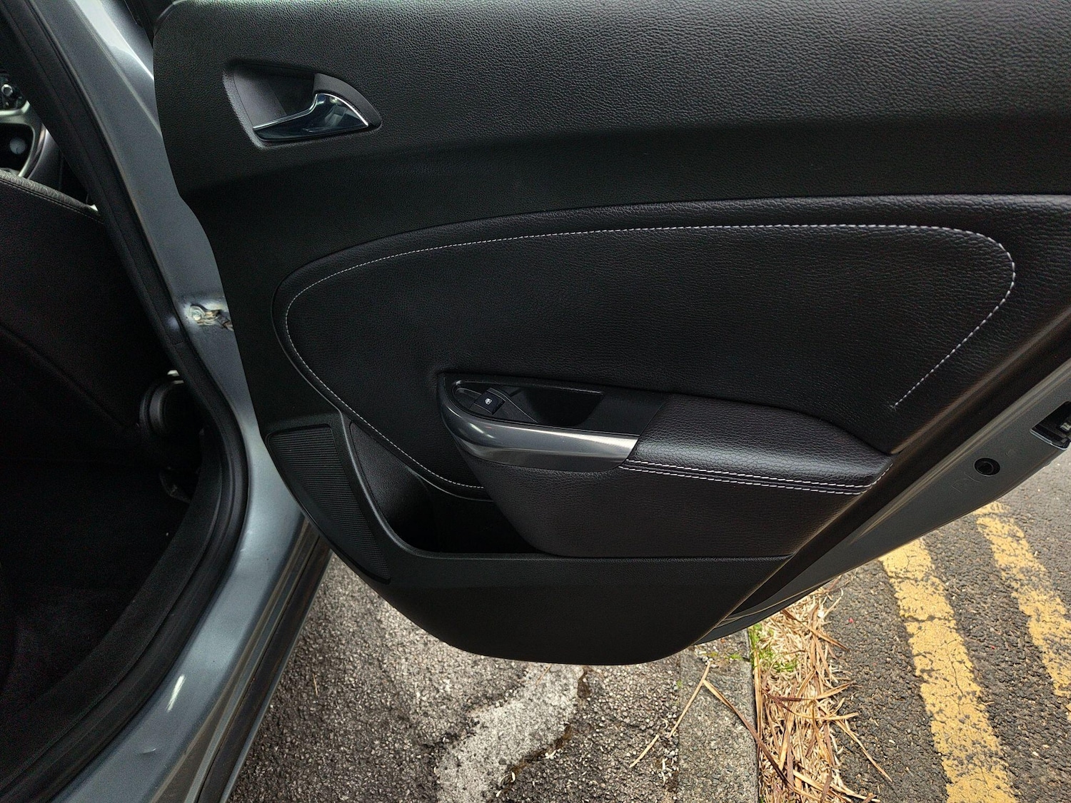 Used Vauxhall Astra 2011 for sale - 78184177: Photo 40