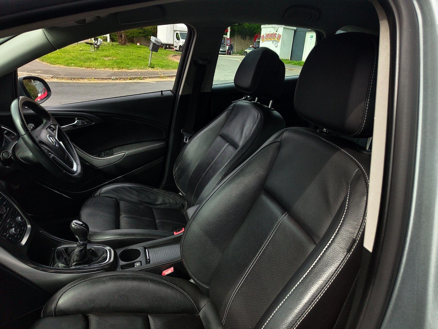 Used Vauxhall Astra 2011 for sale - 78184177: Photo 59