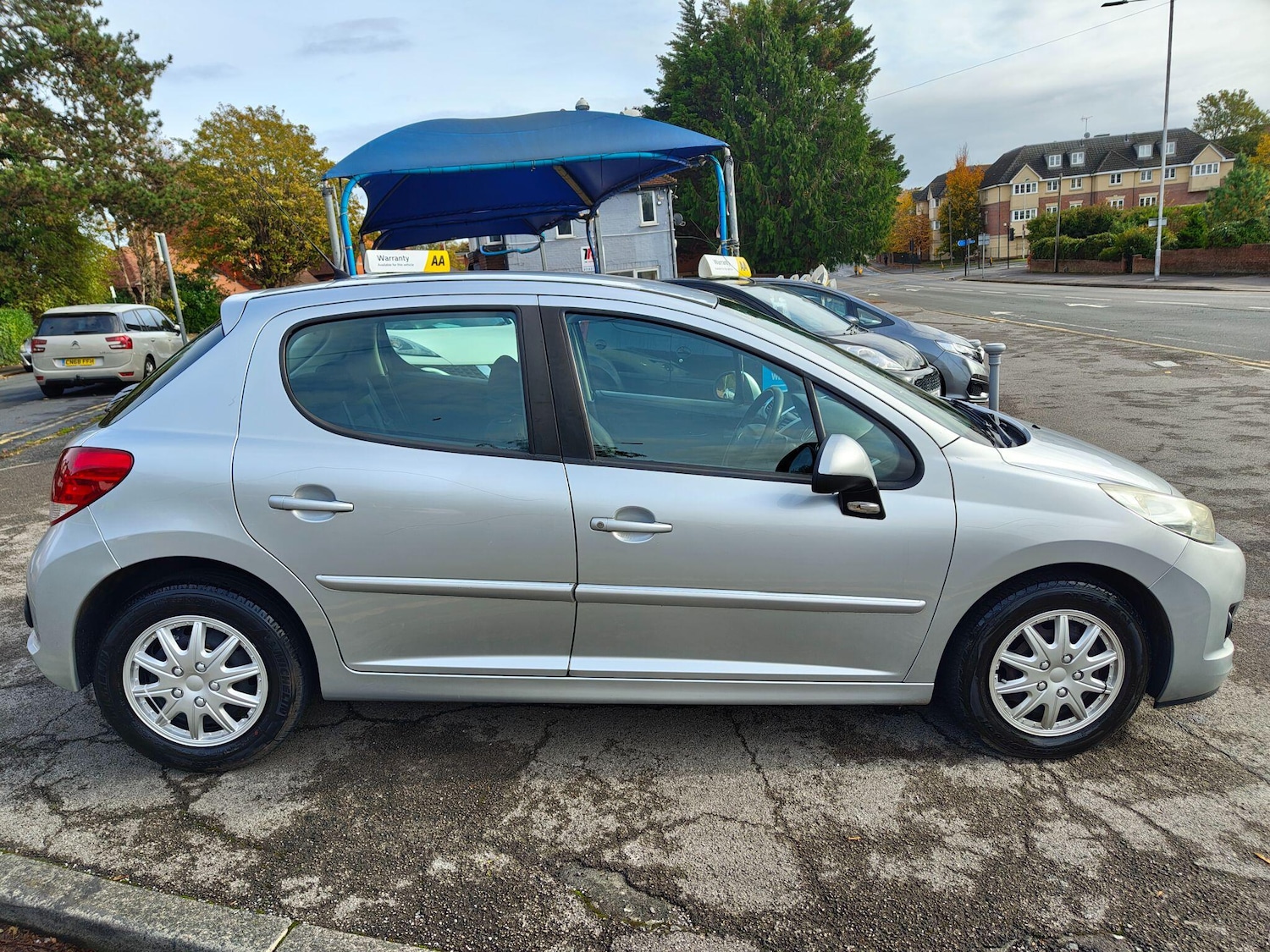 Used Peugeot 207 2011 for sale - 76424844: Photo 14