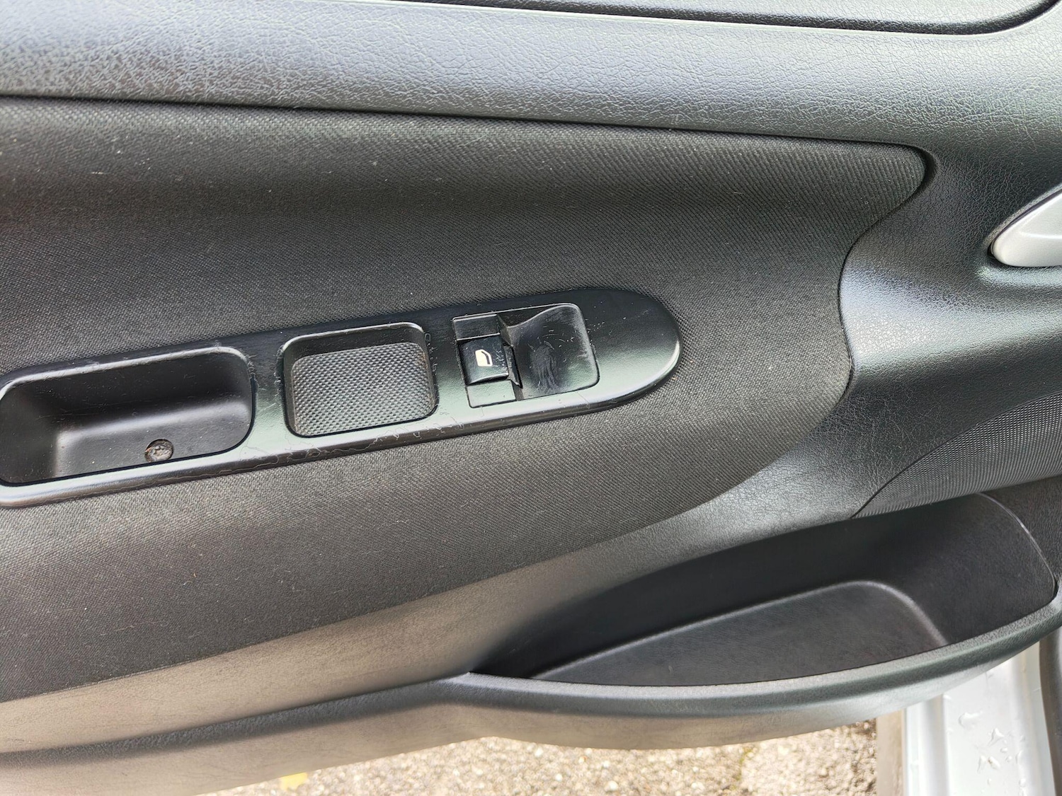 Used Peugeot 207 2011 for sale - 76424844: Photo 28