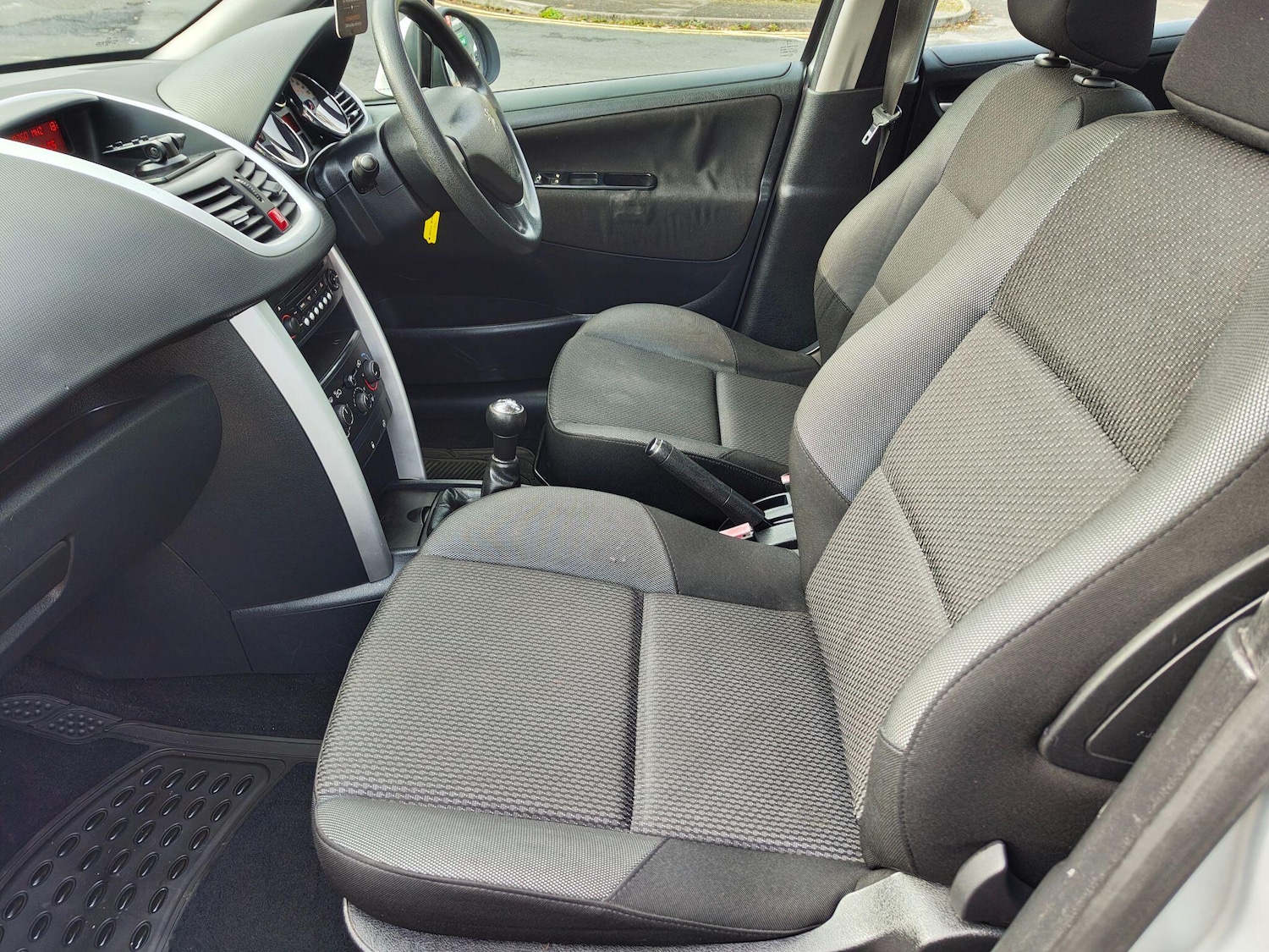 Used Peugeot 207 2011 for sale - 76424844: Photo 54