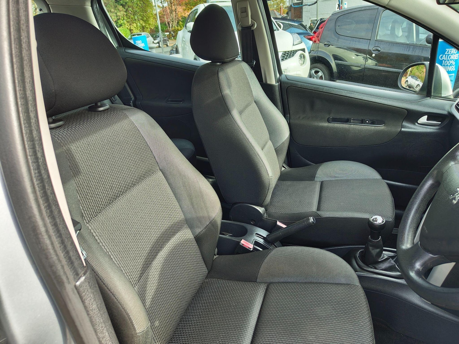 Used Peugeot 207 2011 for sale - 76424844: Photo 67