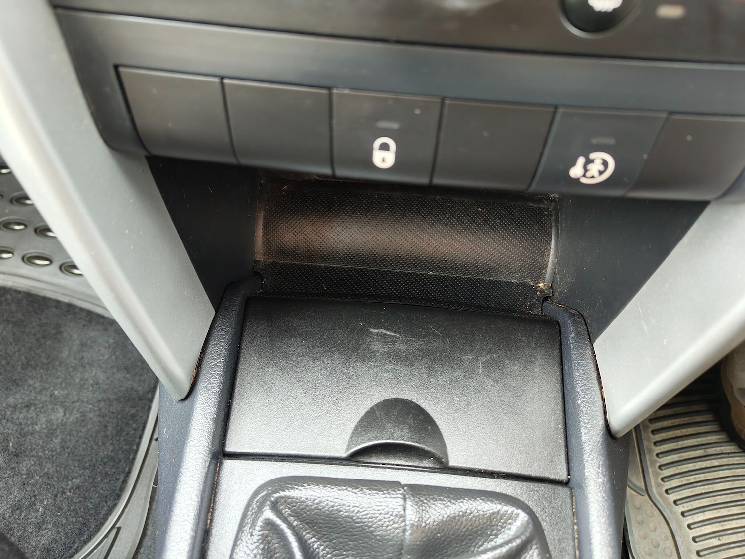 Used Peugeot 207 2011 for sale - 76424844: Photo 69