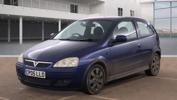 Used Vauxhall Corsa 2005 for sale - 76976309: Photo 2